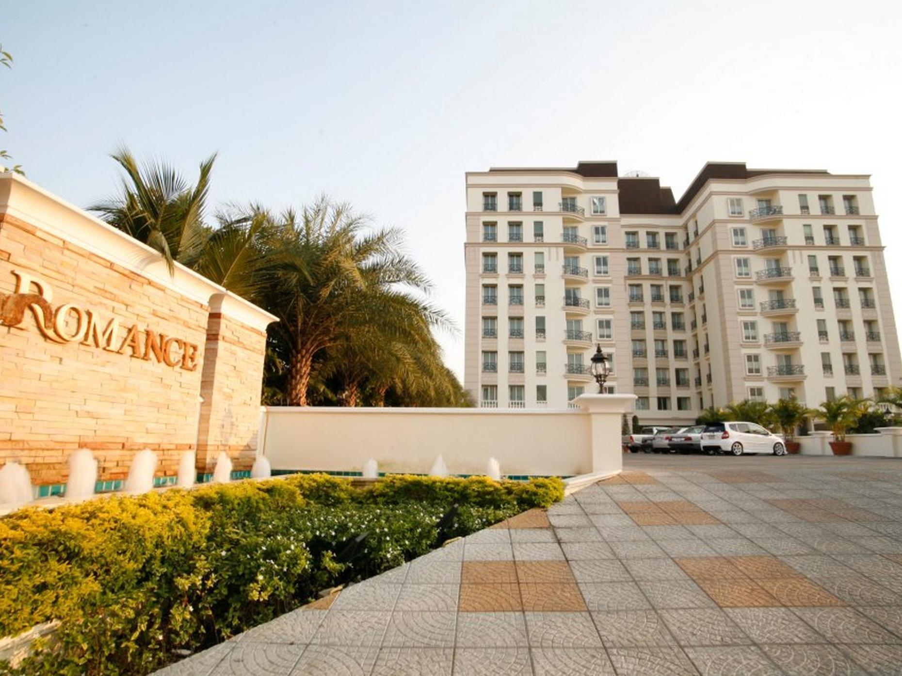 Romance Hotel Bangna Banguecoque Exterior foto